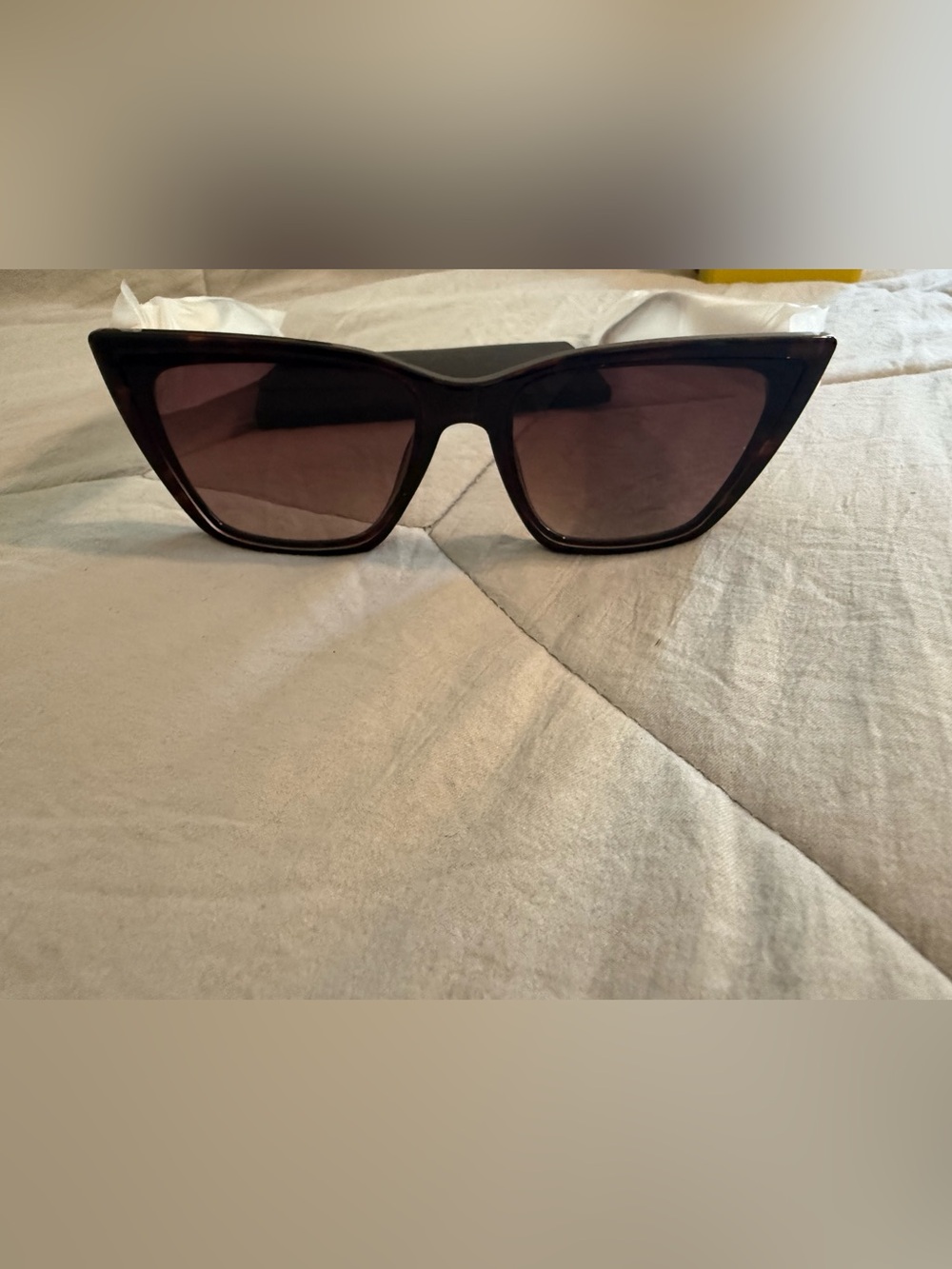 Quay Australia Cat Eye Sunglasses Brand New Call the Shots Remix